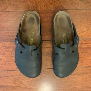 Size 37 Boston Birkenstock Clogs